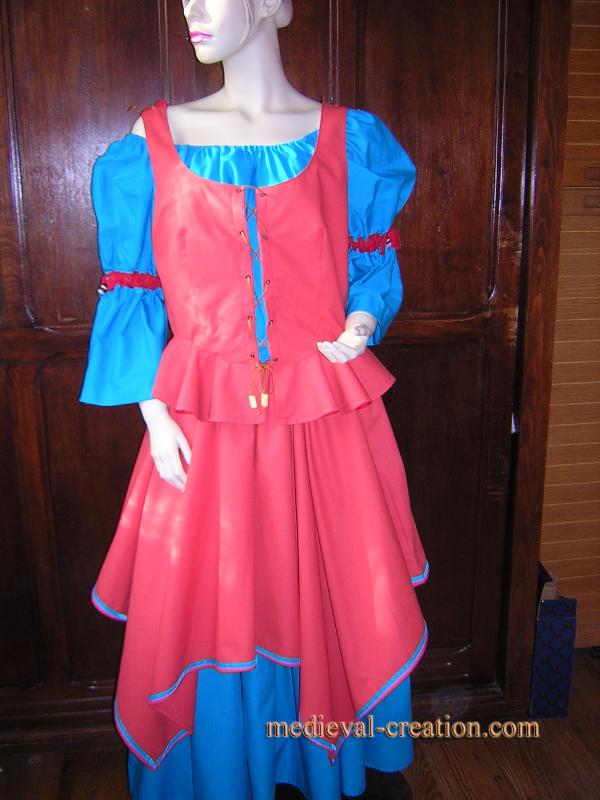 Damoiselle Greta Costume Mariage 4 pièces
Damoiselle Greta Costume Mariage 4 pièces