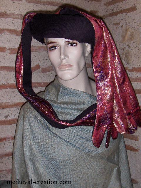 Renaissance Chaperon Velours Duc de Bourgogne Renaissance Chaperon Velours Duc de Bourgogne
