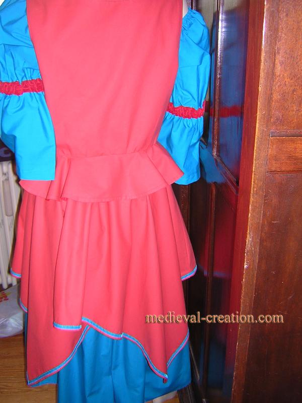 Damoiselle Greta Costume Mariage 4 pièces Damoiselle Greta Costume Mariage 4 pièces