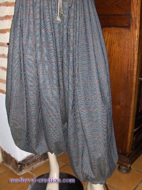Pantalon Varègue XXXL Laine Lin petits carreaux
Pantalon Varègue XXXL Laine Lin petits carreaux