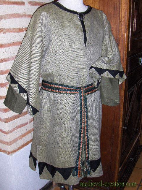 Tunic Linen Surcot Saxon Viking Lin Appliqué Lin Tunic Linen Surcot Saxon Viking Lin Appliqué Lin