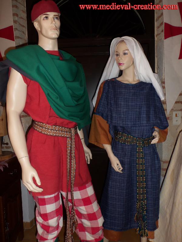 Costume Gallo-romain en Lin avec Peplos Costume Gallo-romain en Lin avec Peplos