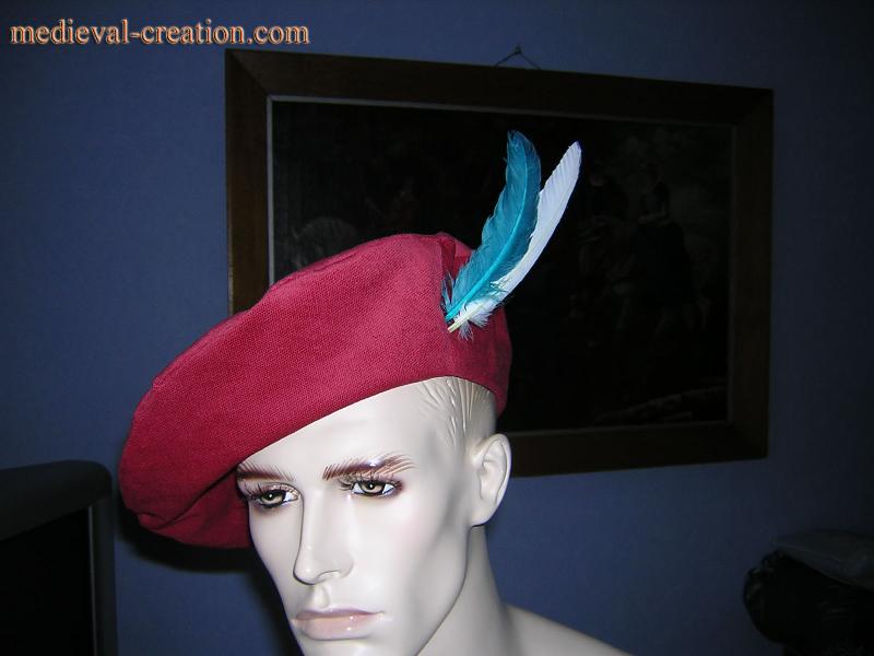 Wool Velvet Béret pour un Archer Celte Médiéval Wool Velvet Béret pour un Archer Celte Médiéval