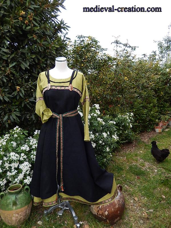 Apron Dress Linen Tablier suspendu Robe Lin
Apron Dress Linen Tablier suspendu Robe Lin