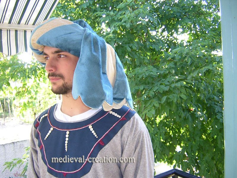 Créations Médiévales costume Renaissance Turban à Plumes Velours
